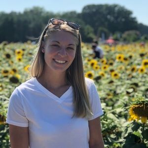 Meet your Posher, Christina